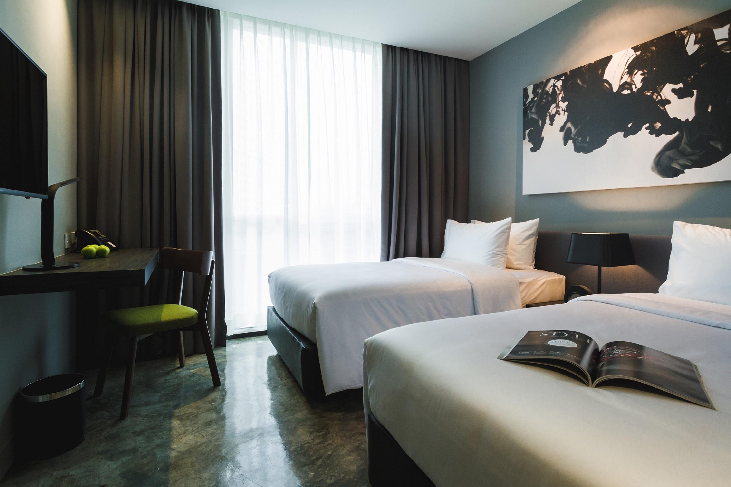 Zazz Urban Bangkok Hotel Bagian luar foto
